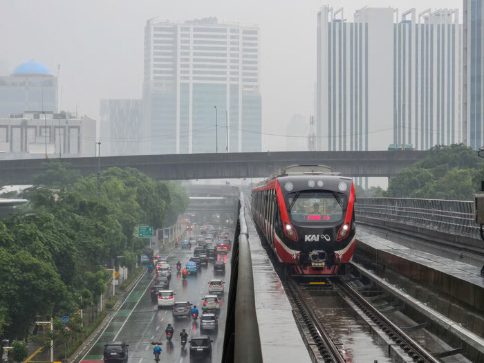 Night Iduladha, KAI serves 107,187 Jabodebek LRT users