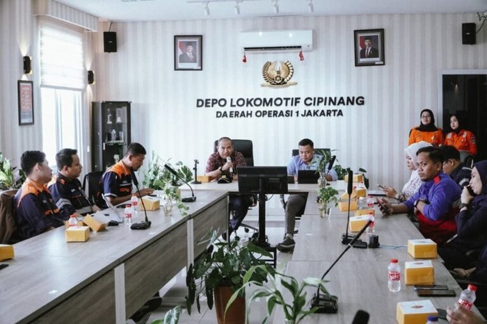 KAI Daop 1 Jakarta Together with BTP Increases 2025/2026 Nataru Transport Readiness Through Rampcheck SPM