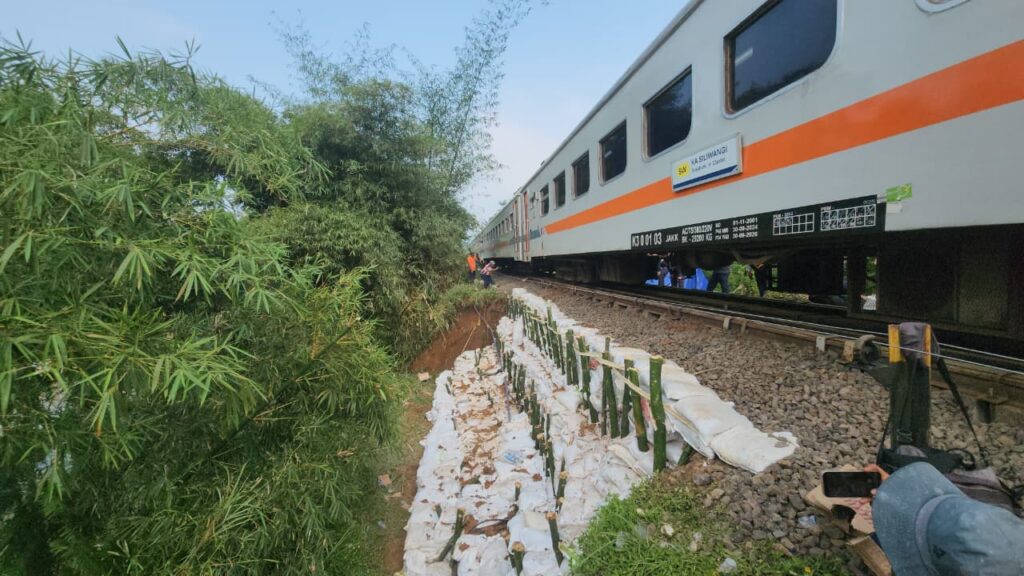 Handling of traffic jams on Cibeber–Lampegan railway line complete, Siliwangi train journeys returning to normal